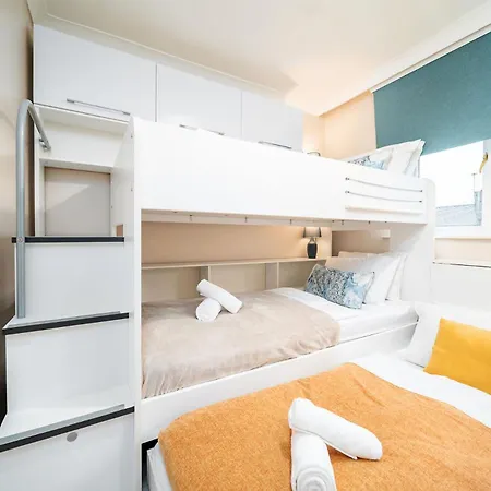 3-bed - Sleeps Up To 6 - Near Centre - Free Parking * Sheffield